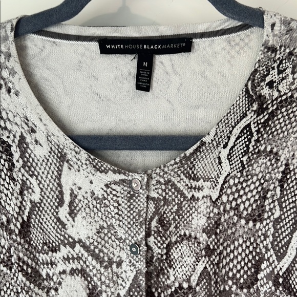 White House Black Market Gray Fitted Cardigan - Picture 2 of 3